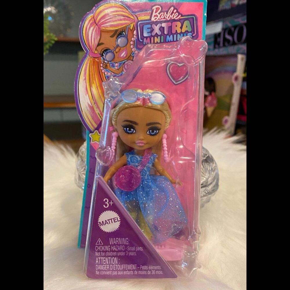 Barbie Chelsea Extra Doll NIB!!